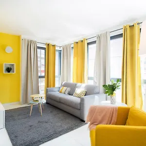 Skytower Apartman